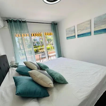 El Palmeral Vistas, Sea View, Pool Seasonal 15 June-15 Sept *